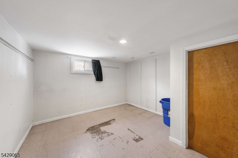 466 Delavan Ave