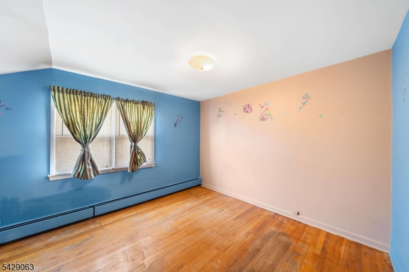 466 Delavan Ave