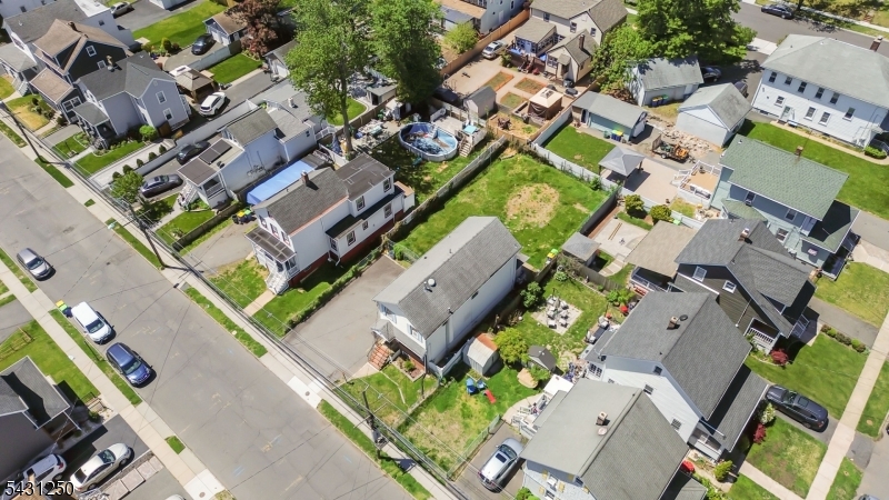 167 Manning Ave