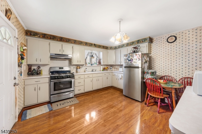 167 Manning Ave