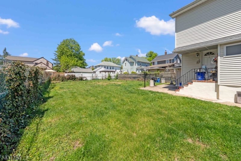 167 Manning Ave