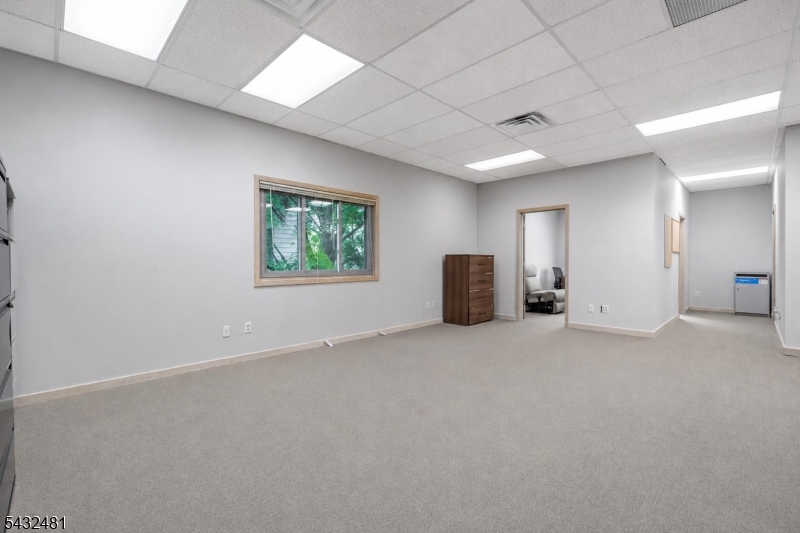 38 N Gaston Ave