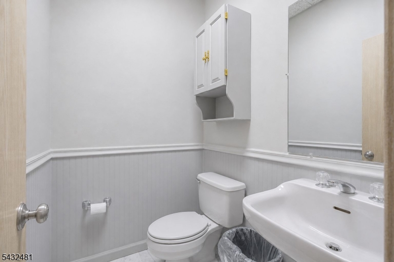 38 N Gaston Ave
