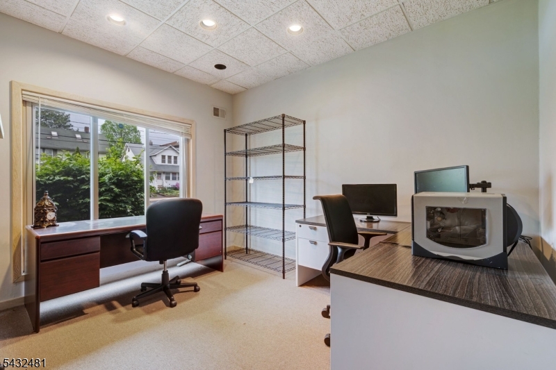 38 N Gaston Ave