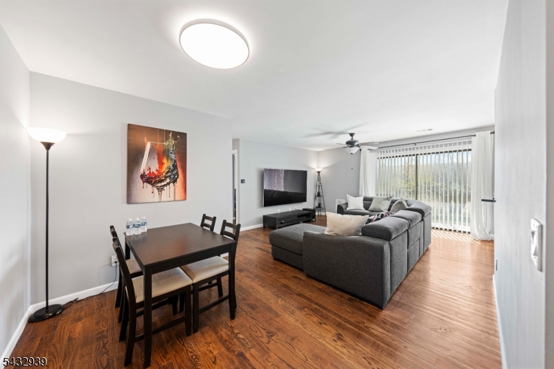 2706 Lighthouse Ln