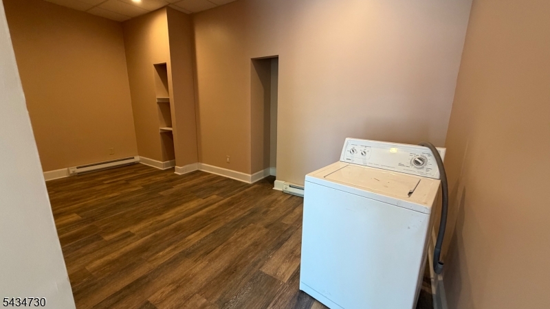 513 Morris Ave 1