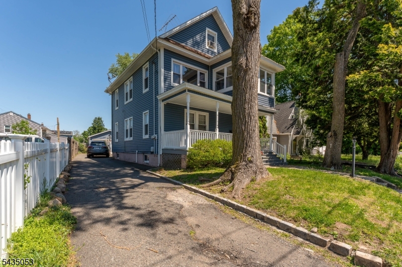 30 Rockview Ter