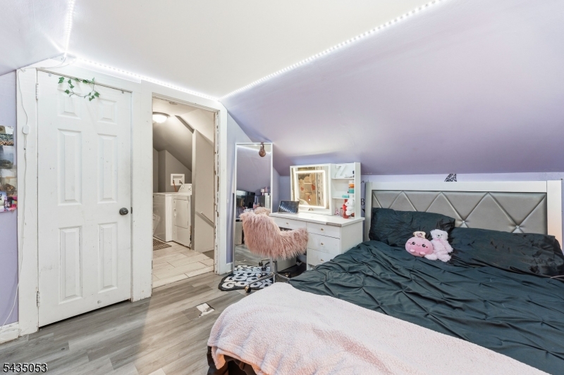 30 Rockview Ter