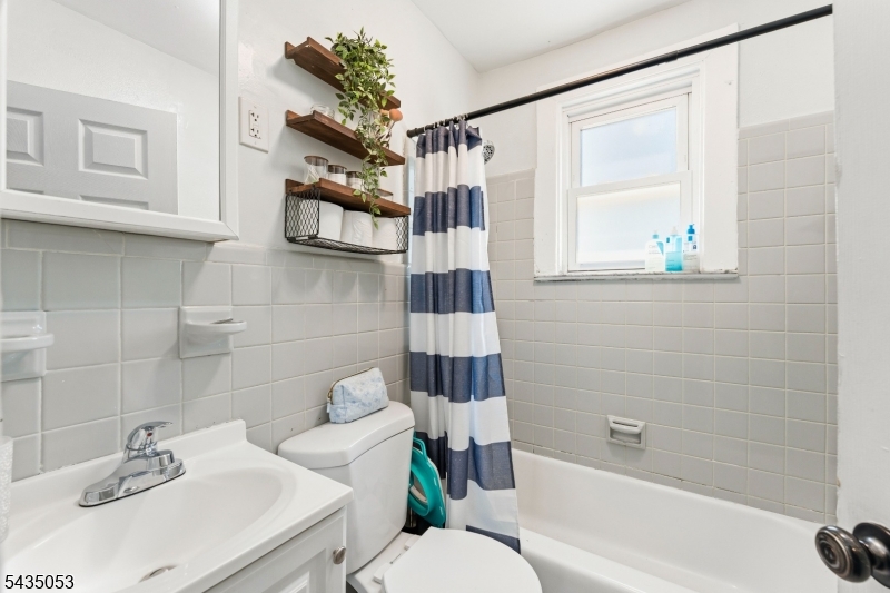 30 Rockview Ter
