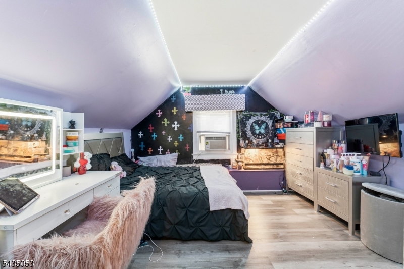 30 Rockview Ter
