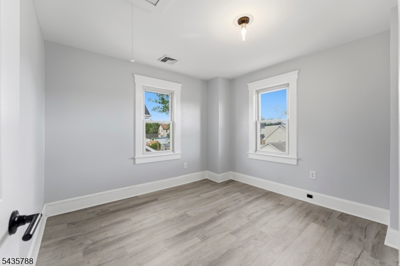 11 Jean Ct
