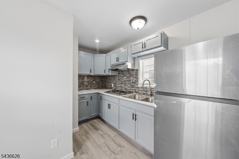 47 Helen Dr