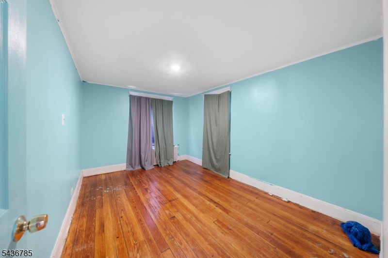 88 Woodbridge Ave
