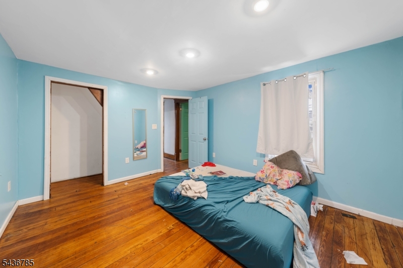 88 Woodbridge Ave