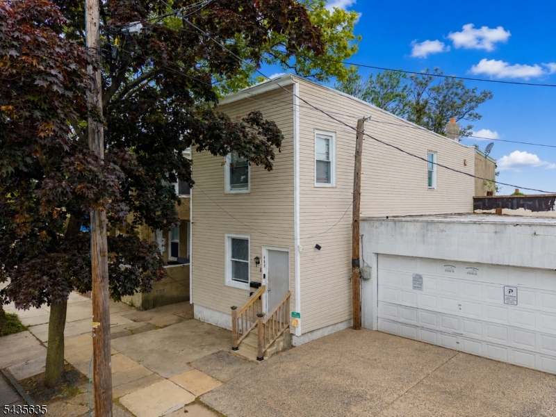 409 Ogden Pl