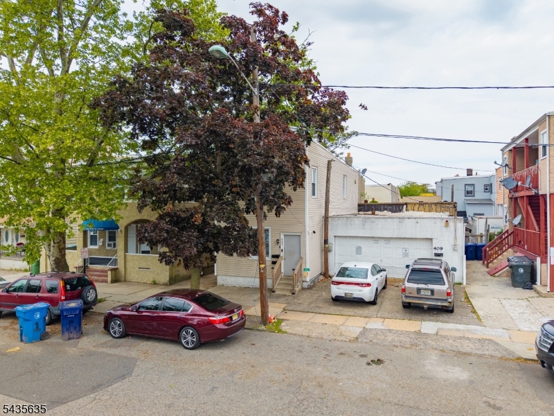 409 Ogden Pl