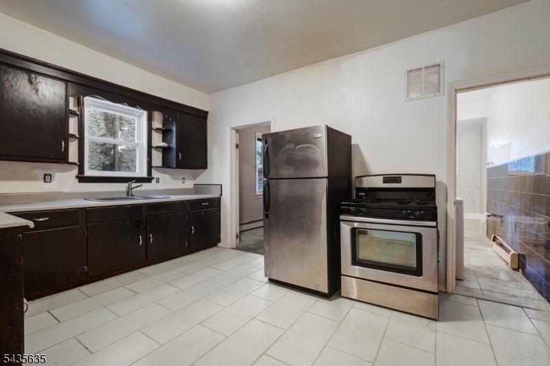 409 Ogden Pl