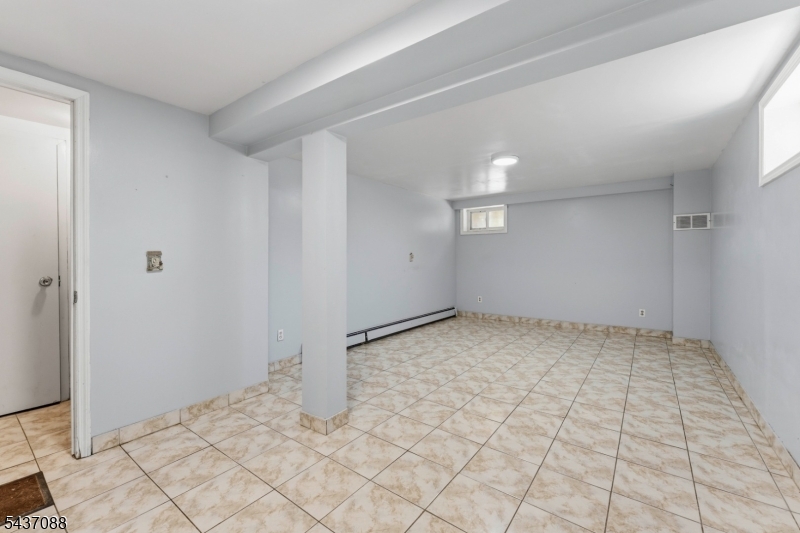 72 Clarendon Pl