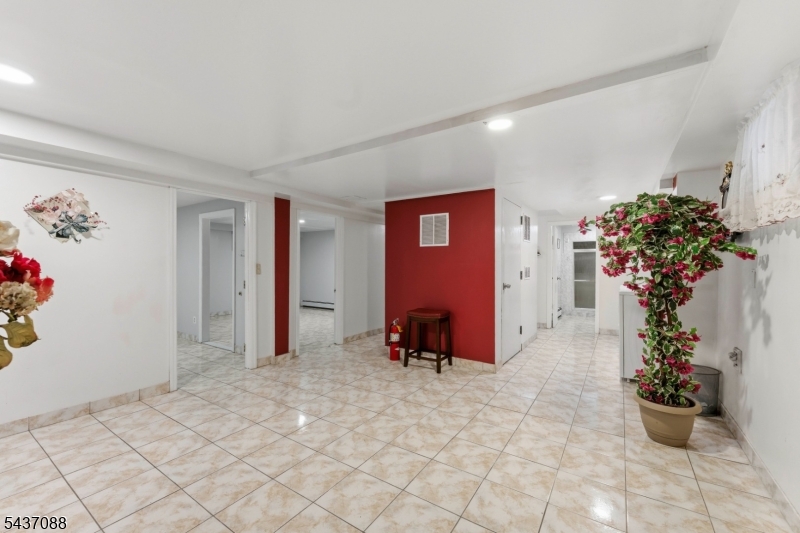 72 Clarendon Pl