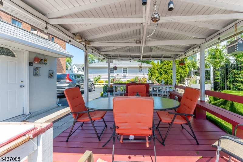 72 Clarendon Pl
