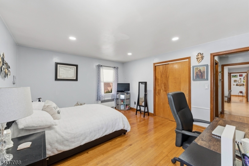 72 Clarendon Pl