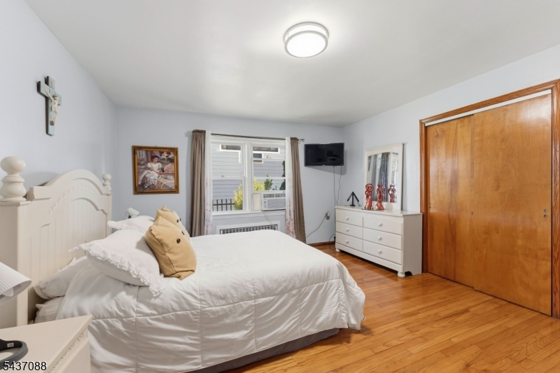 72 Clarendon Pl