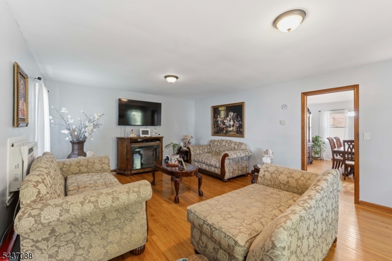 72 Clarendon Pl