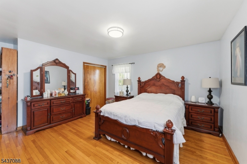 72 Clarendon Pl