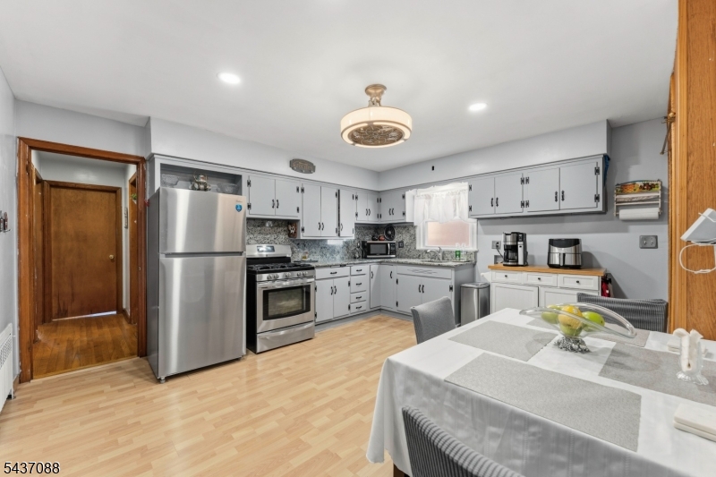 72 Clarendon Pl