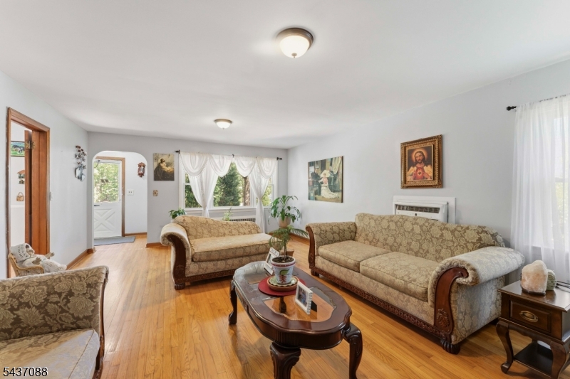 72 Clarendon Pl