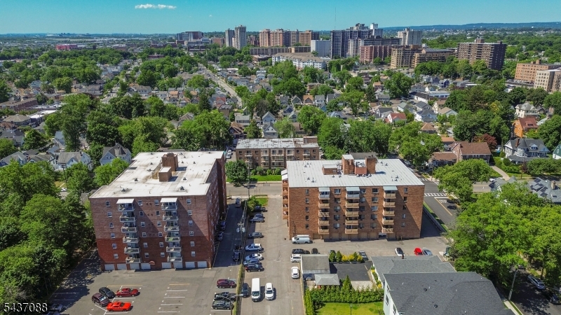 72 Clarendon Pl