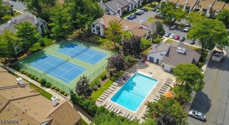 2706 Lighthouse Ln