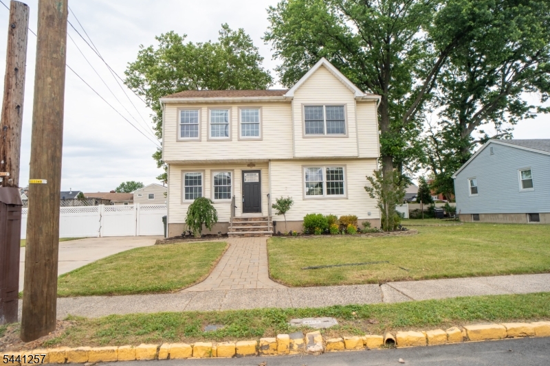 130 Loretta St