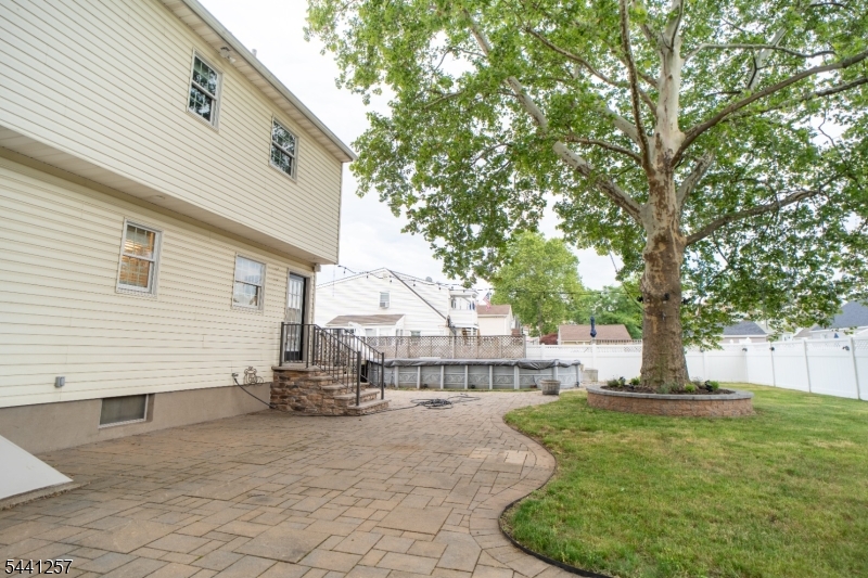 130 Loretta St