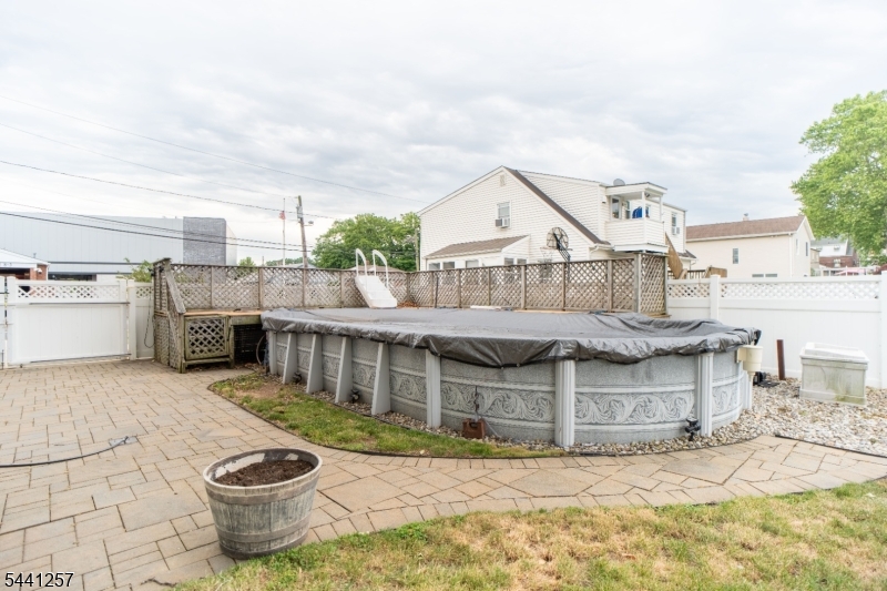 130 Loretta St