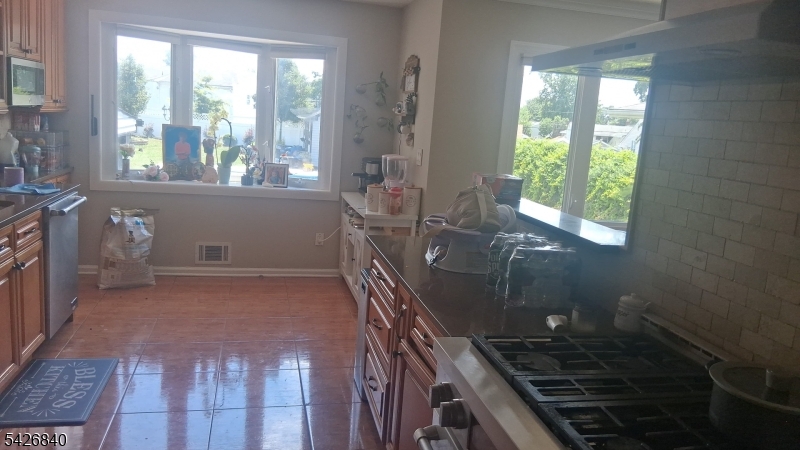 5 Sumutka Ct