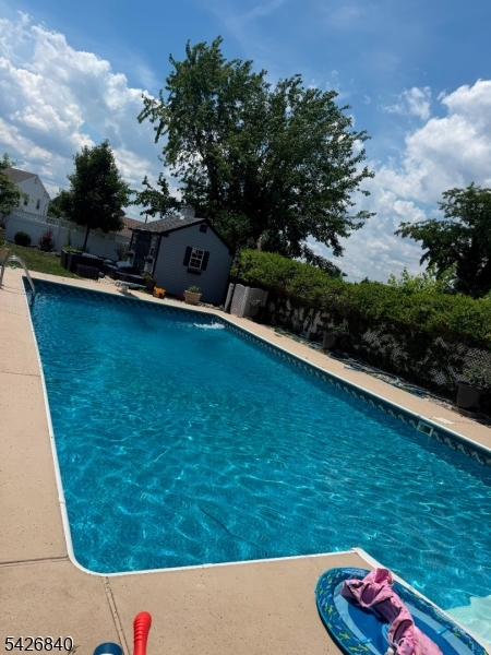 5 Sumutka Ct