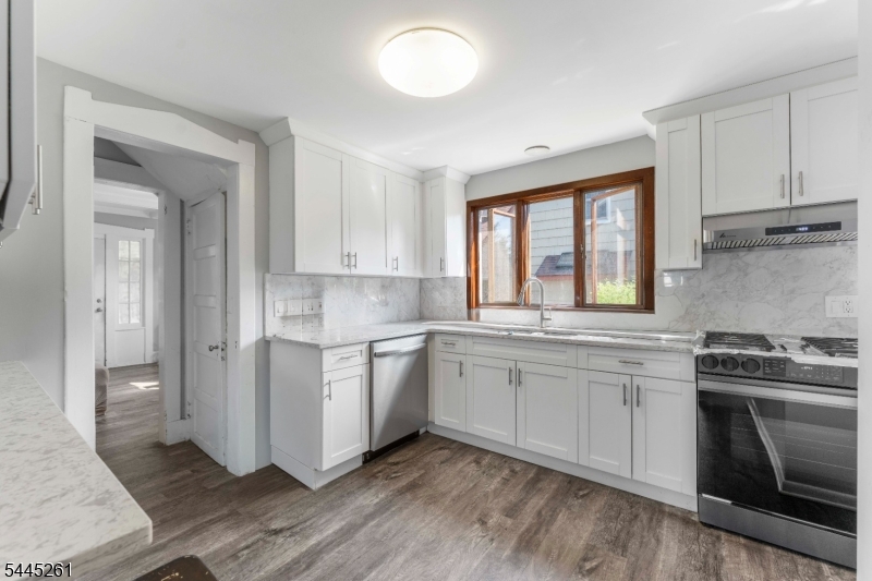 341 Mountainview Ter