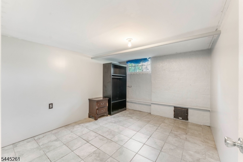 341 Mountainview Ter