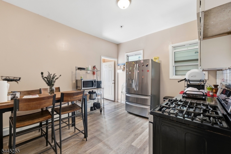183 Graham Ave 2
