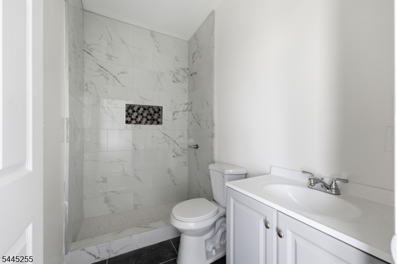 183 Graham Ave 2
