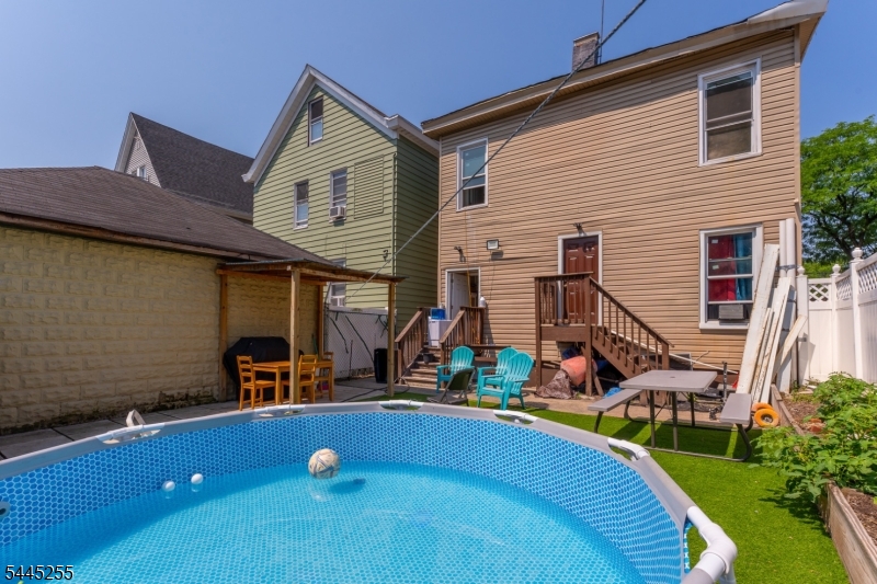 183 Graham Ave 2