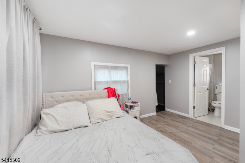 325 Roycefield Rd