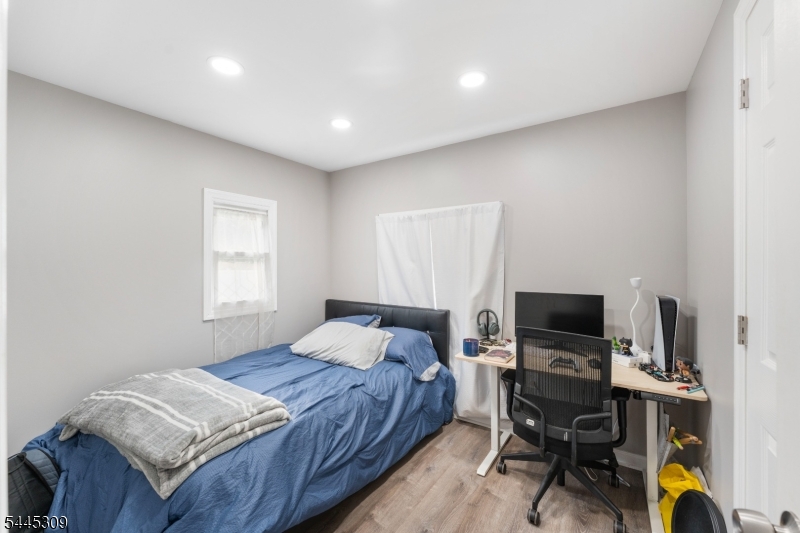 325 Roycefield Rd