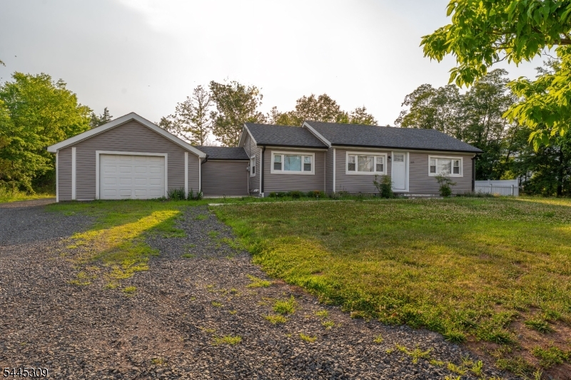 325 Roycefield Rd