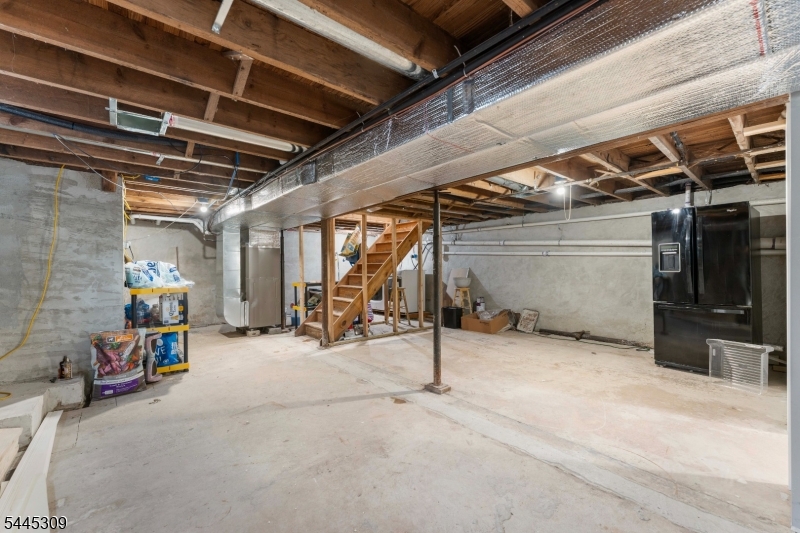 325 Roycefield Rd