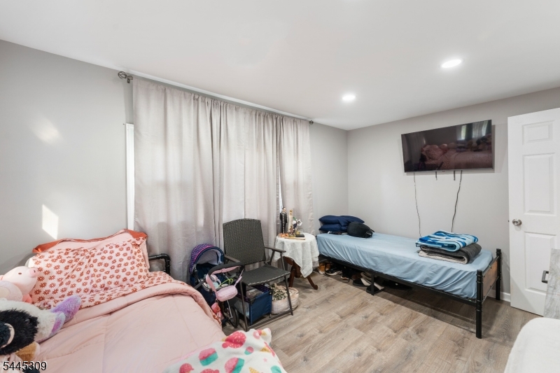 325 Roycefield Rd