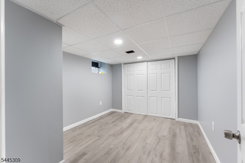 325 Roycefield Rd
