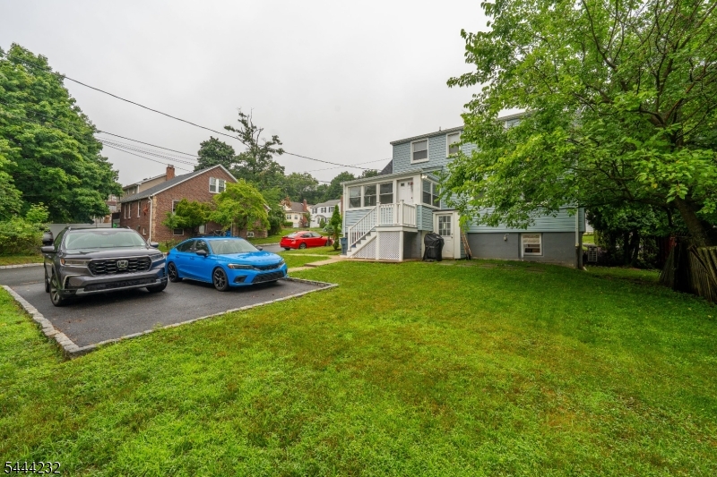 19 Robertson Rd