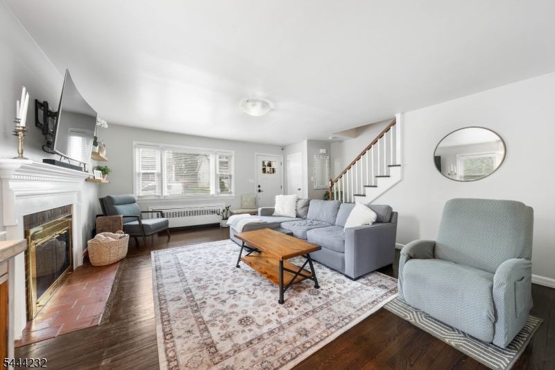 19 Robertson Rd